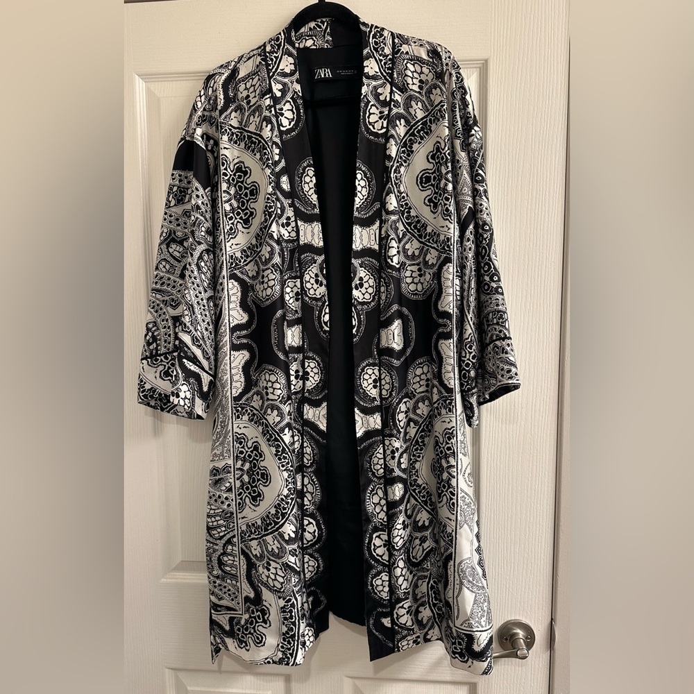 Zara Monochrome Patterned Jacket